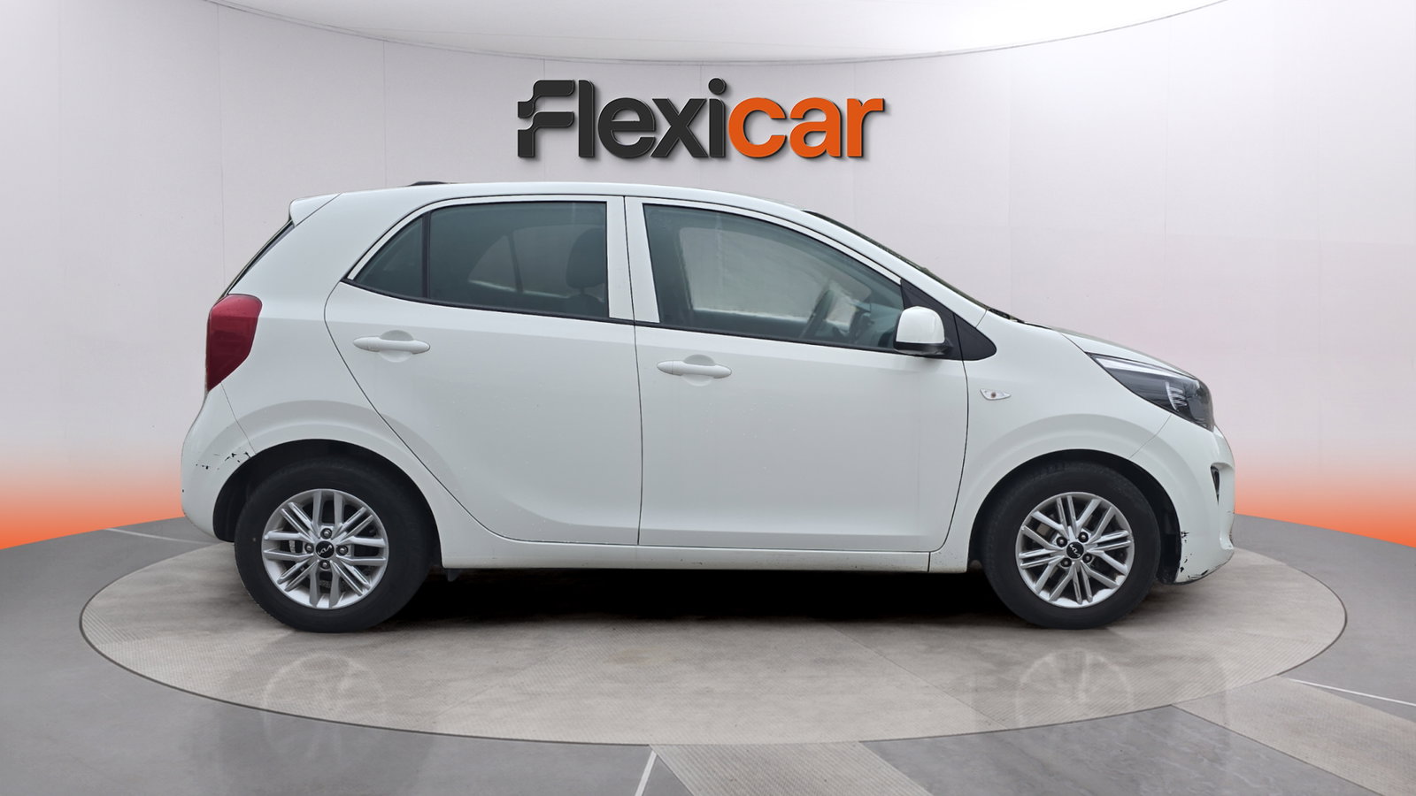 https://cdn-flexicar.caraffinity.it/public_appraisal_images_pro/images/stock/221792/mFlAuKDf5B__WhatsApp Image 2026-01-15 at 13.30.17 (6).jpeg